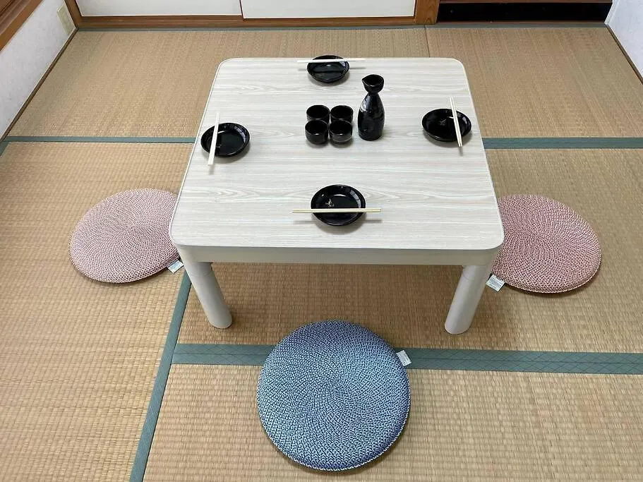 Roomy 4Br Home Sleeps 9／Shinosaka／Large Groups Osaka