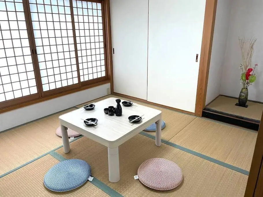 Holiday home Roomy 4Br Home Sleeps 9／Shinosaka／Large Groups
